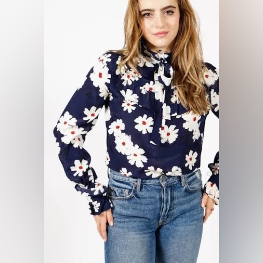 Saint Geraldine floral top
